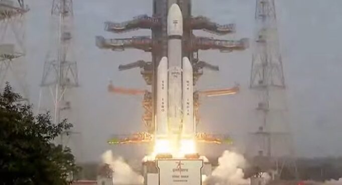 India successfully launches LVM3-M6 rocket