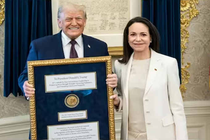 Venezuela: Machado presents Trump her Nobel Peace Prize