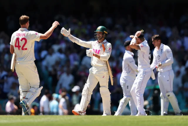 Australia Clinch 5-Wicket Victory Over England in Thrilling Sydney Test