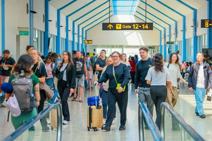 Sri lanka welcomes over 500,000 tourists in first seven weeks of 2026