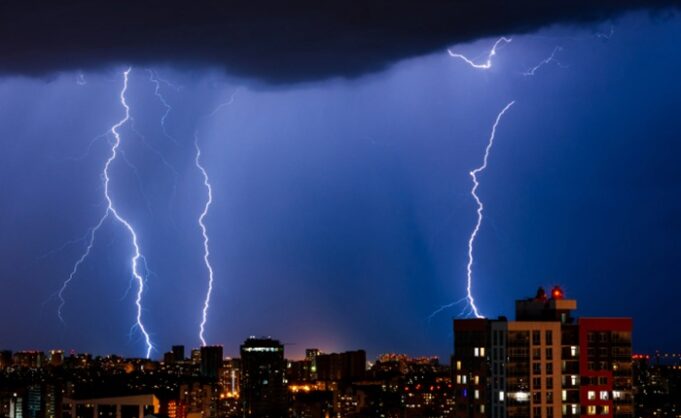 Lightning advisory : Red alert issued to 14 districts