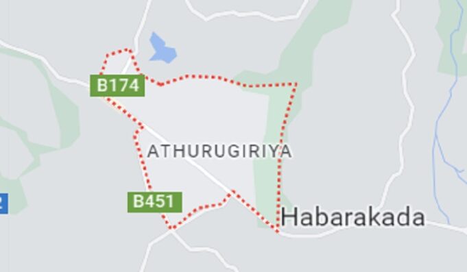Two youth killed after motorcycle crashes into wall in Athurugiriya