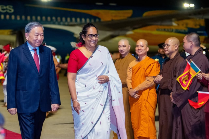 Vietnam President arrives in Sri Lanka