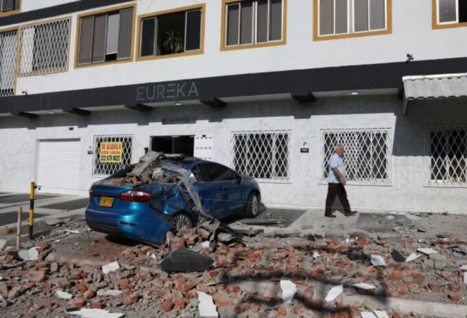 Powerful earthquake sparks evacuations in Colombia 
