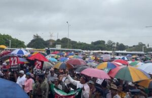 Traffic congestion near Parliament as SJB protests against 22nd Amendment